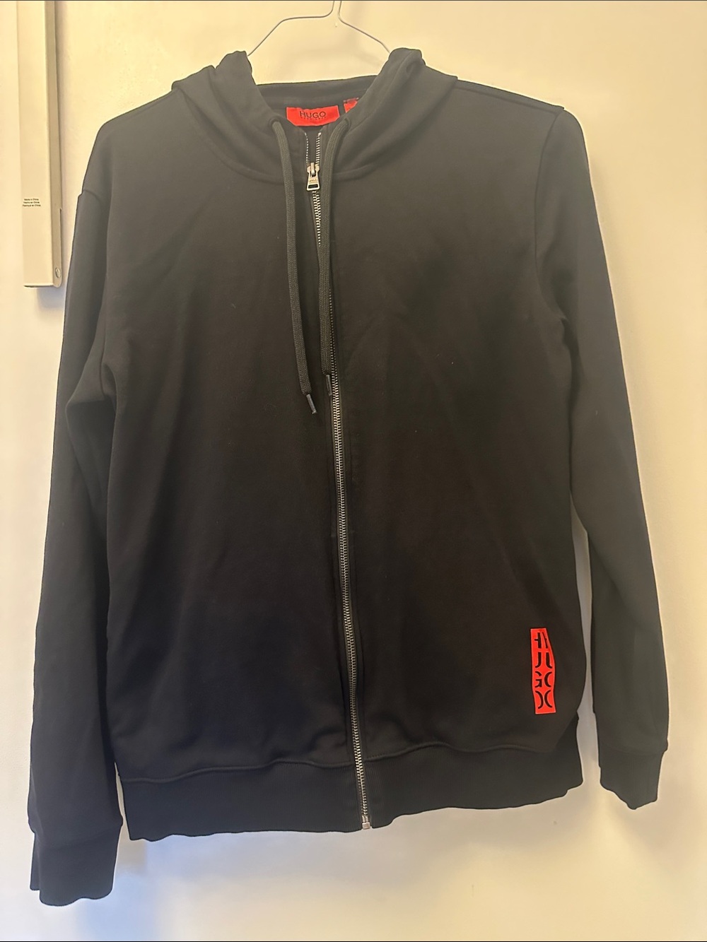 HUGO Black Full-Zip Hoodie with Red Logo Tab size M